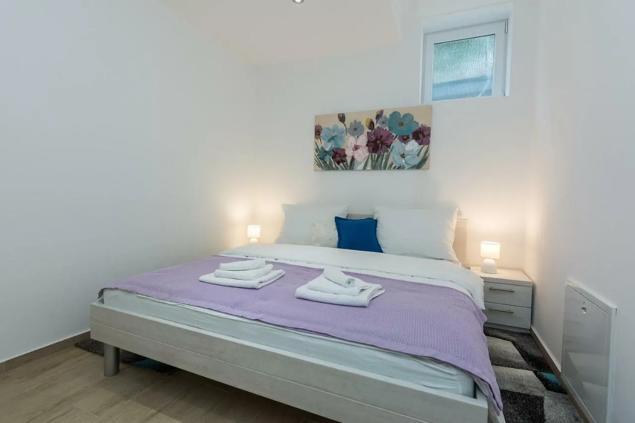 Feriehus Holiday House Lavanda Gornji Zemunik